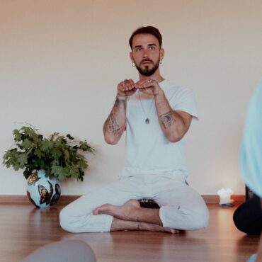 Mircea Vlad. Instructor Yoga
