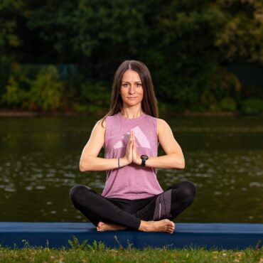 Roxana Dobre. Instructor Yoga