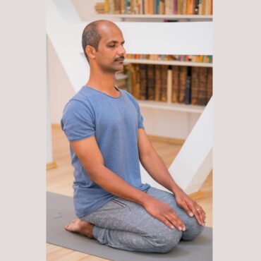 Athma Leyan (Shijo) Swami. Profesor Nirvana Yoga