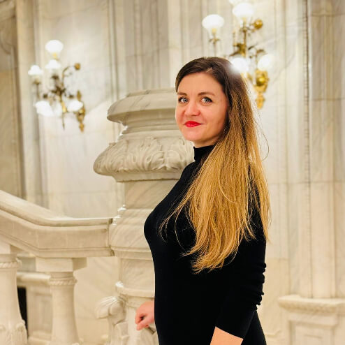 Laura Matei. Facilitator